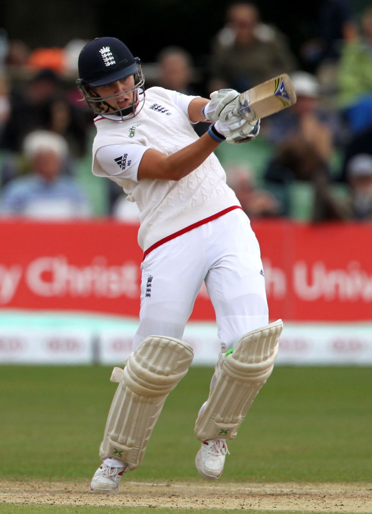 Nat Sciver made 35 off 125 balls, England v Australia, Women's Ashes Test, Canterbury, 2nd day, August 12, 2015