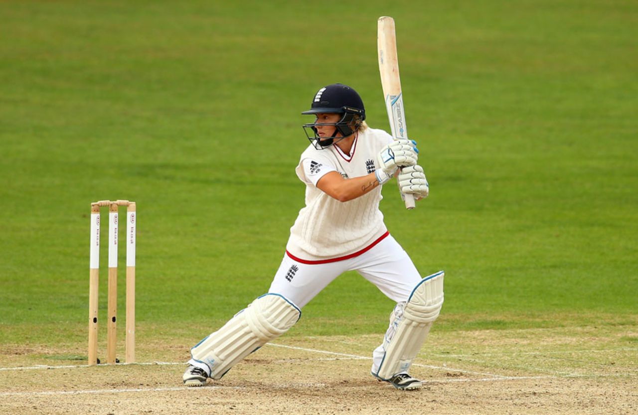 Katherine Brunt chipped in with 39 from No. 9, England v Australia, Women's Ashes Test, Canterbury, 2nd day, August 12, 2015