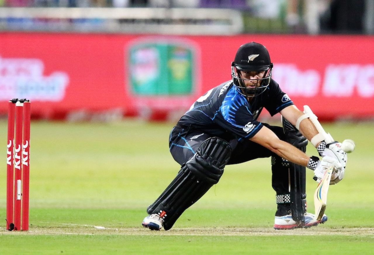 Kane Williamson gave his side a strong start, South Africa v New Zealand, 1st T20I, Durban, August 14, 2015