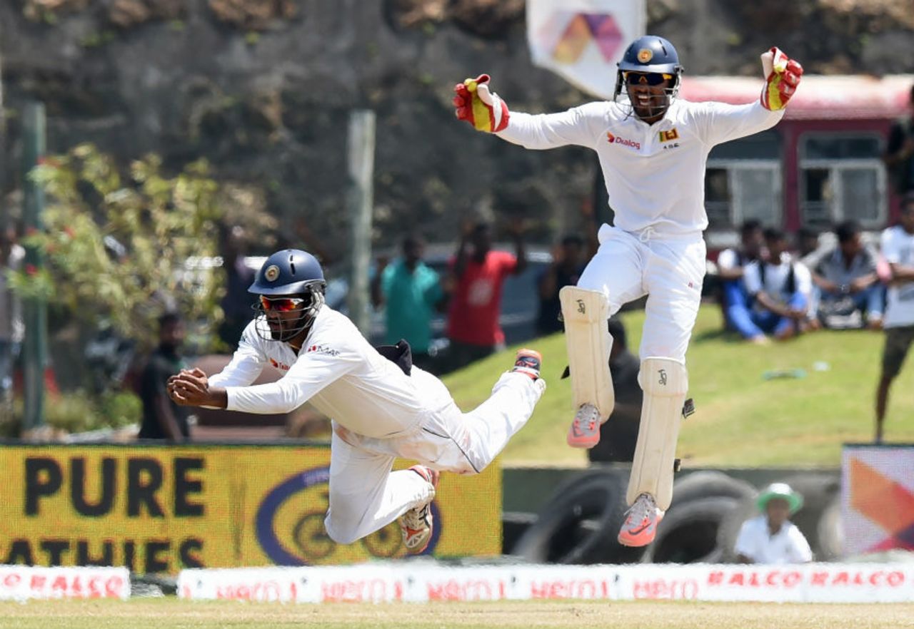 Superman: Dimuth Karunaratne holds on the a catch to dismiss Amit Mishra, Sri Lanka v India, 1st Test, Galle, 4th day, August 15, 2015