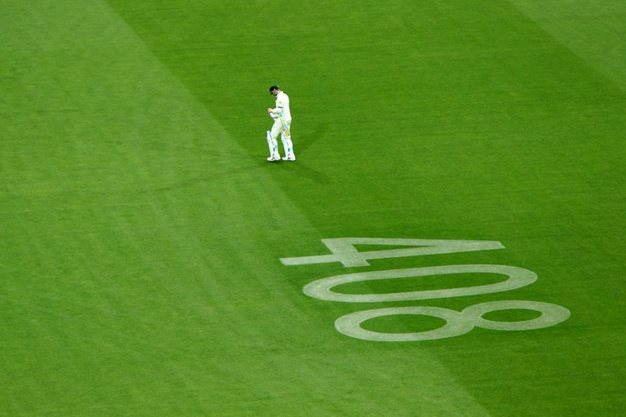 Michael Clarke makes his way to the middle, Australia v India, 1st Test, Adelaide, 1st day, December 9, 2014