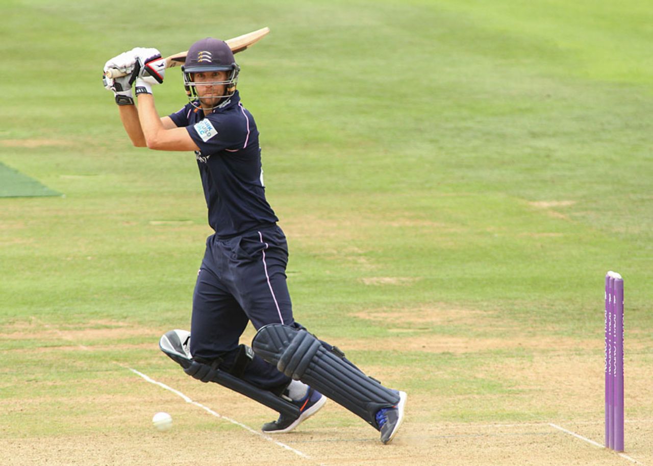 Dawid Malan's hundred guided Middlesex's chase, Middlesex v Glamorgan, Royal London Cup, Group B, Lord's, August 17, 2015