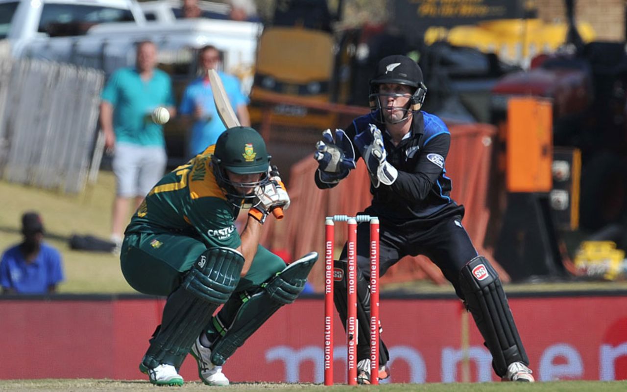 Rilee Rossouw gets under a bouncer, South Africa v New Zealand, 1st ODI, Centurion, August 19, 2015