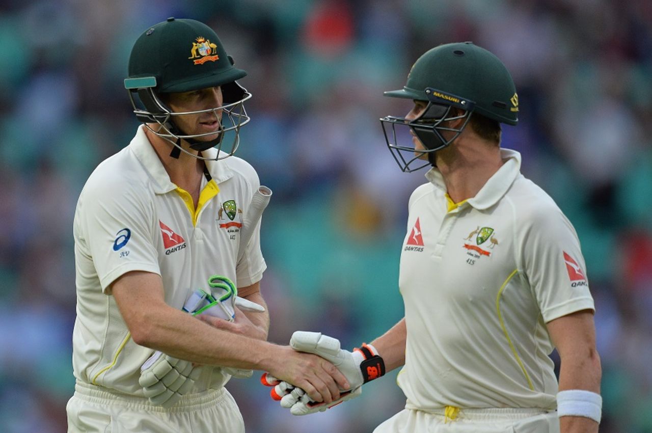 Adam Voges and Steven Smith congratulate each other, England v Australia, 5th Investec Ashes Test, The Oval, August 20, 2015