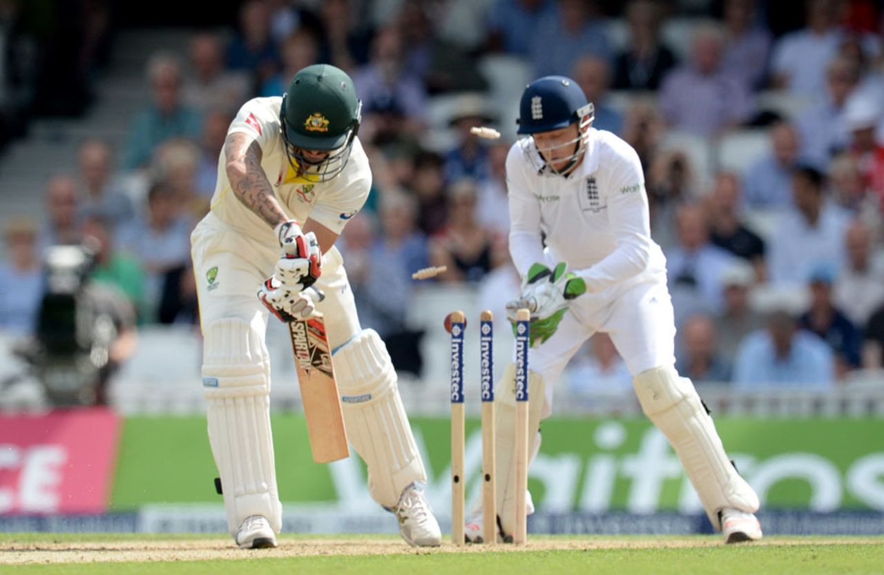 Mitchell Johnson was bowled second ball, England v Australia, 5th Investec Ashes Test, The Oval, 2nd day, August 21, 2015