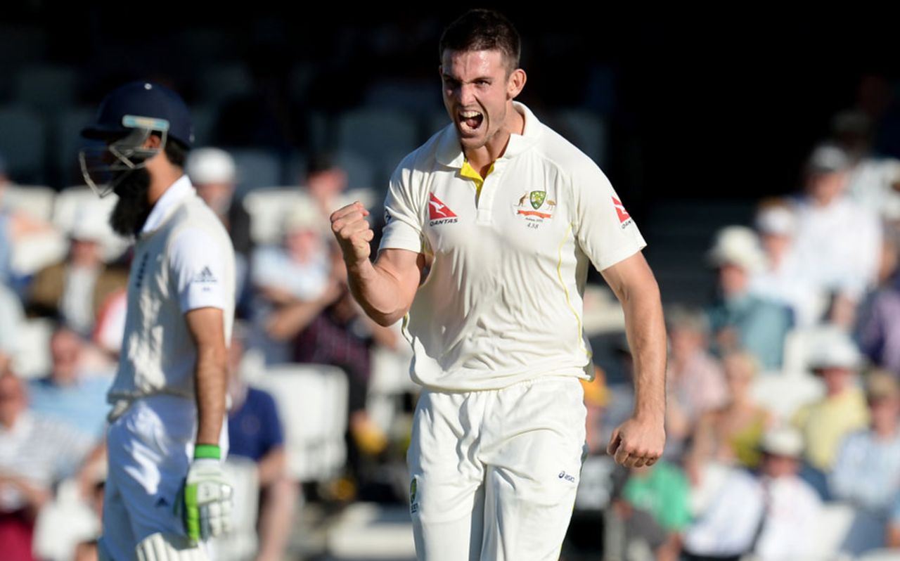 Mitchell Marsh claimed three wickets in short order, England v Australia, 5th Investec Ashes Test, The Oval, 2nd day, August 21, 2015