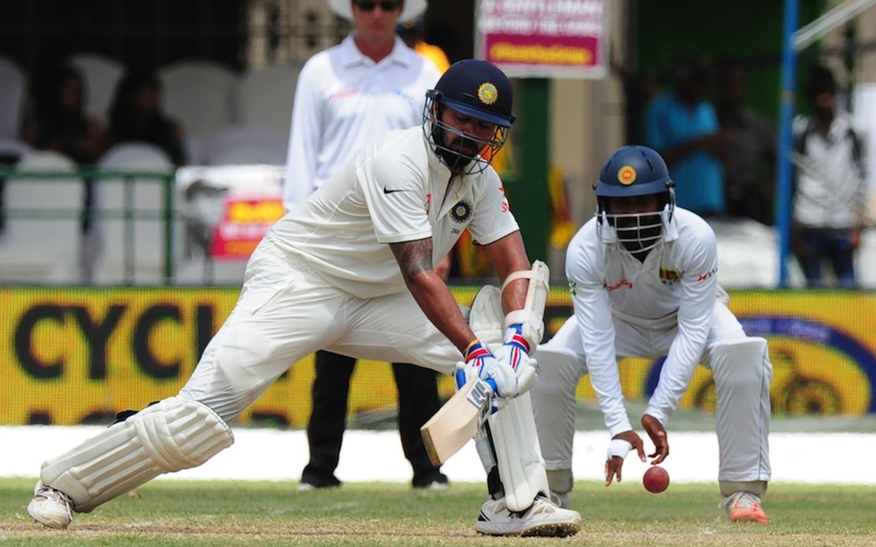 M Vijay attempts a reverse sweep, Sri Lanka v India, 2nd Test, P Sara Oval, Colombo, 4th day, August 23, 2015