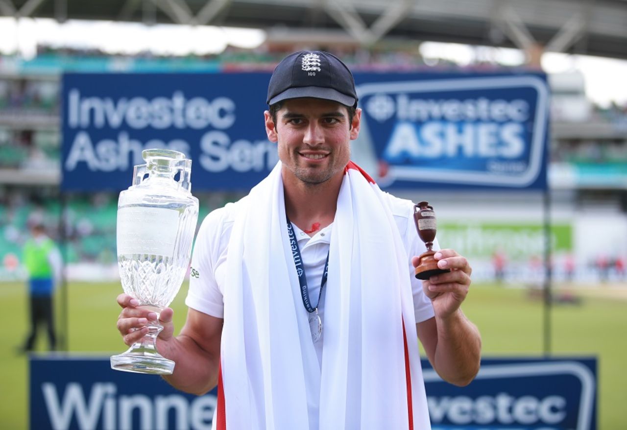 Alastair Cook poses with the Ashes Urn and trophy, England v Australia, 5th Investec Ashes Test, The Oval, 4th day, August 23, 2015