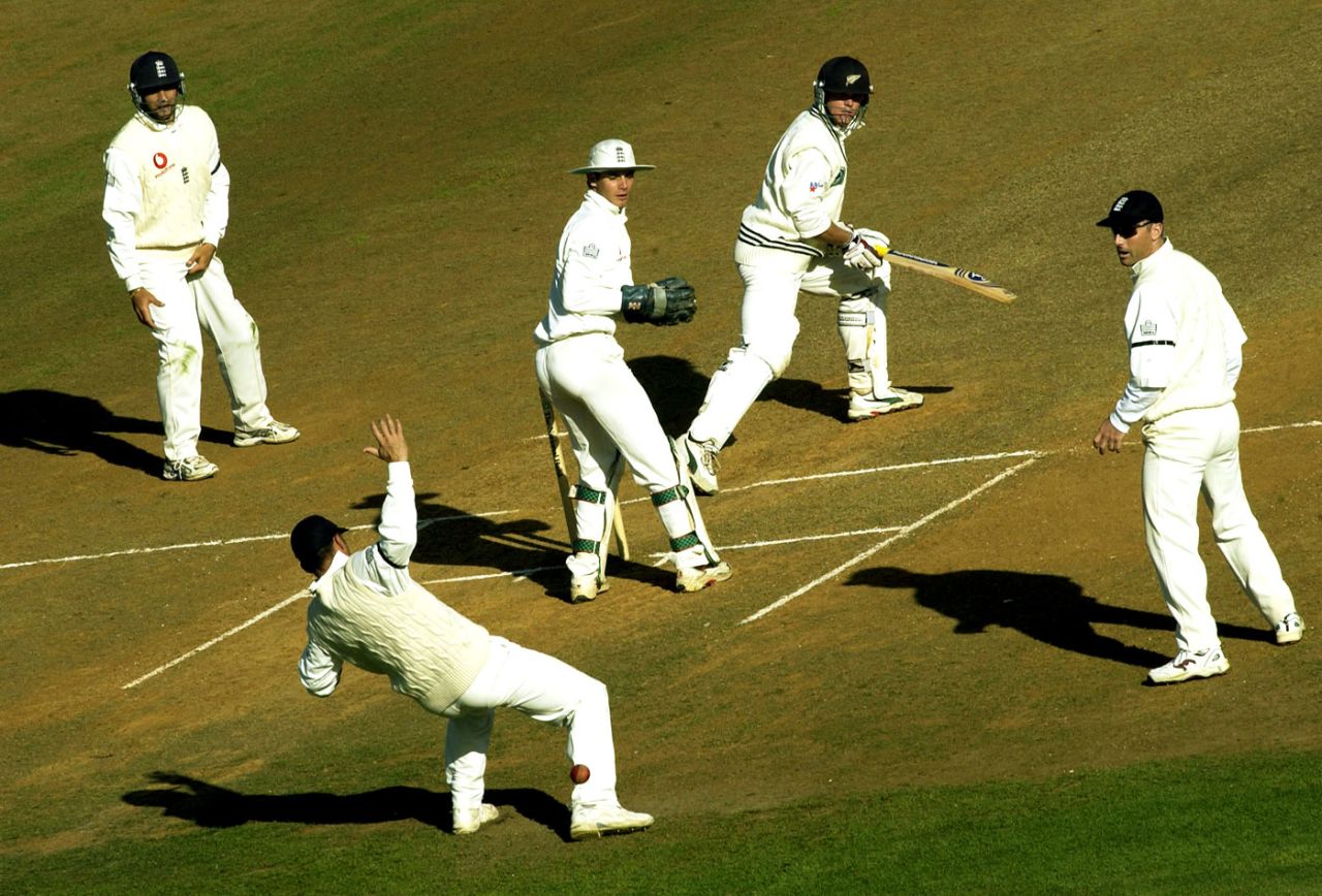 Lou Vincent edges a ball past England's slips, New Zealand v England, 2nd Test, Wellington, 5th day, March 25, 2002 