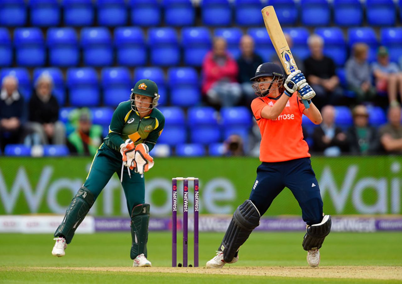 Natalie Sciver's calm innings took England towards victory, England Women v Australia Women, 3rd T20, Cardiff, August 31, 2015