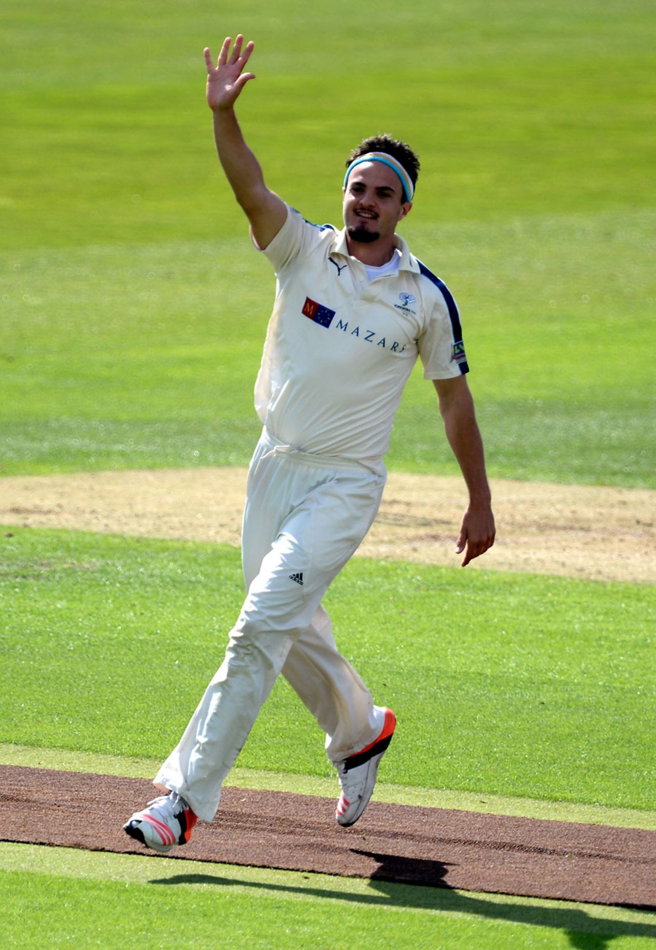 Jack Brooks took five wickets as Somerset crumbled, Yorkshire v Somerset, LV= County Championship, Division One, Headingley, 1st day, September 1, 2015