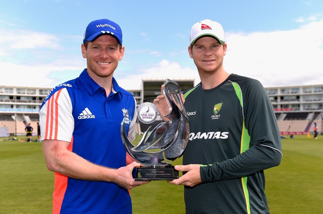 Eoin Morgan and Steven Smith strike a pose with the trophy, Southampton, September 2, 2015