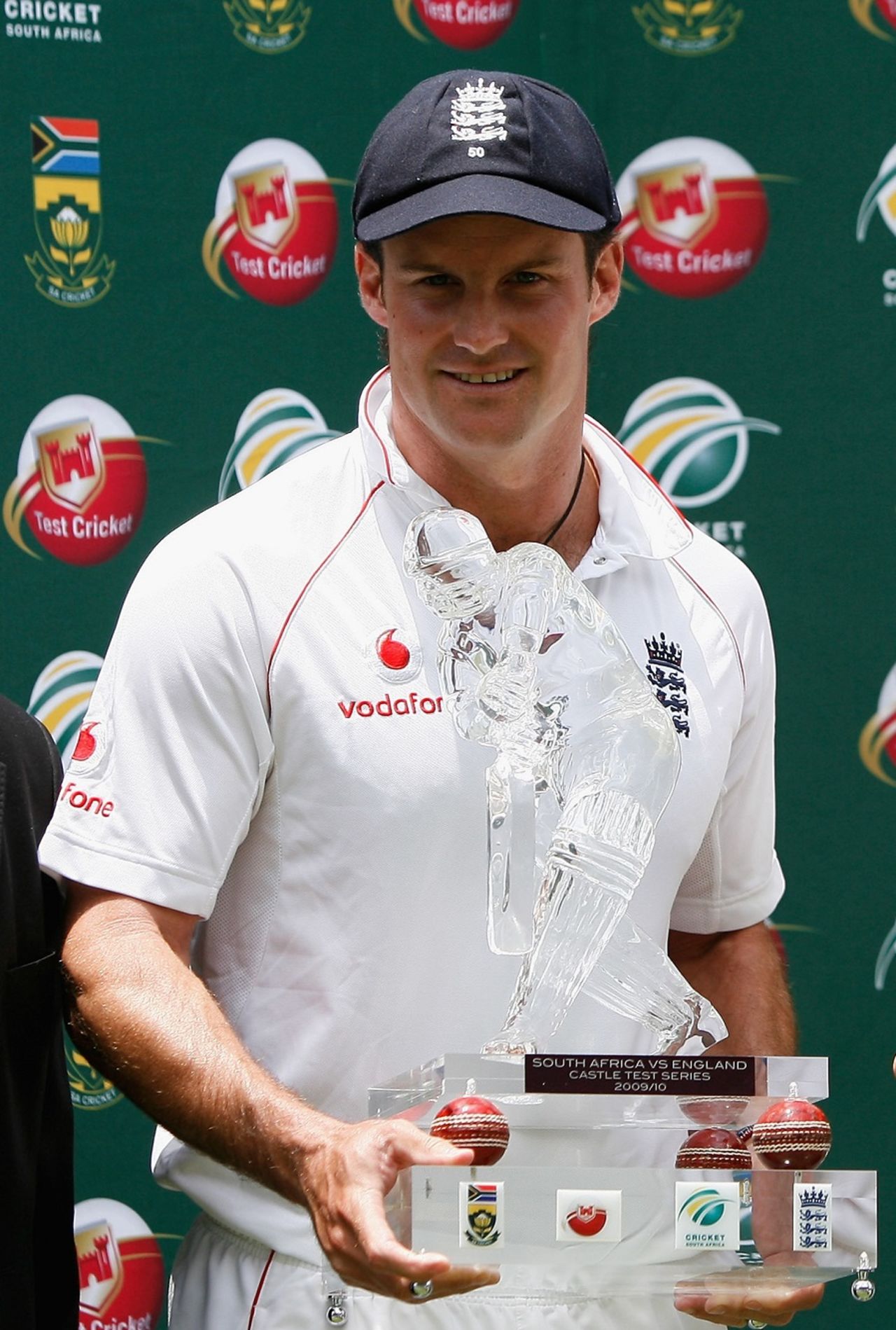 Andrew Strauss accepts a trophy after drawing the Tests 1-1, South Africa v England, fourth Test, 4th day,  Johannesburg, January 17, 2010