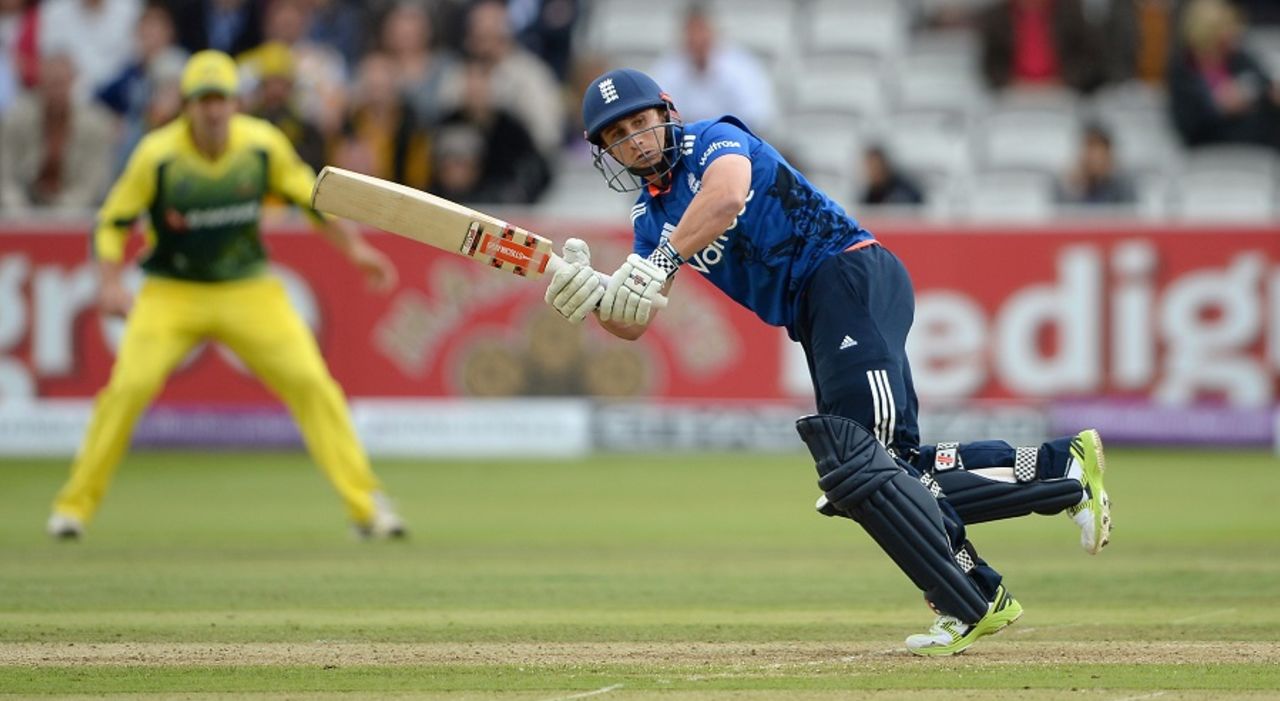 James Taylor targets the leg side, England v Australia, 2nd ODI, Lord's, September 5, 2015