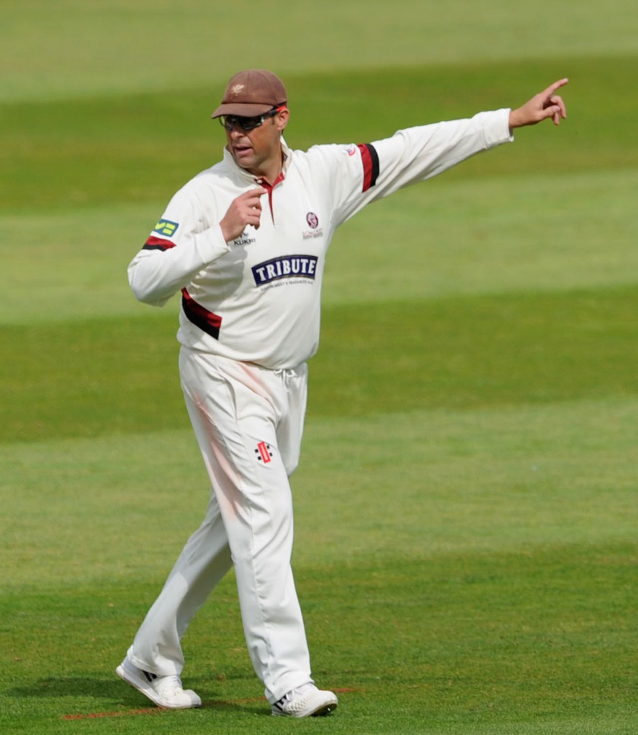 Marcus Trescothick directs on the field, Hampshire v Somerset, County Championship, Division One, Taunton, 1st day, September 9, 2015