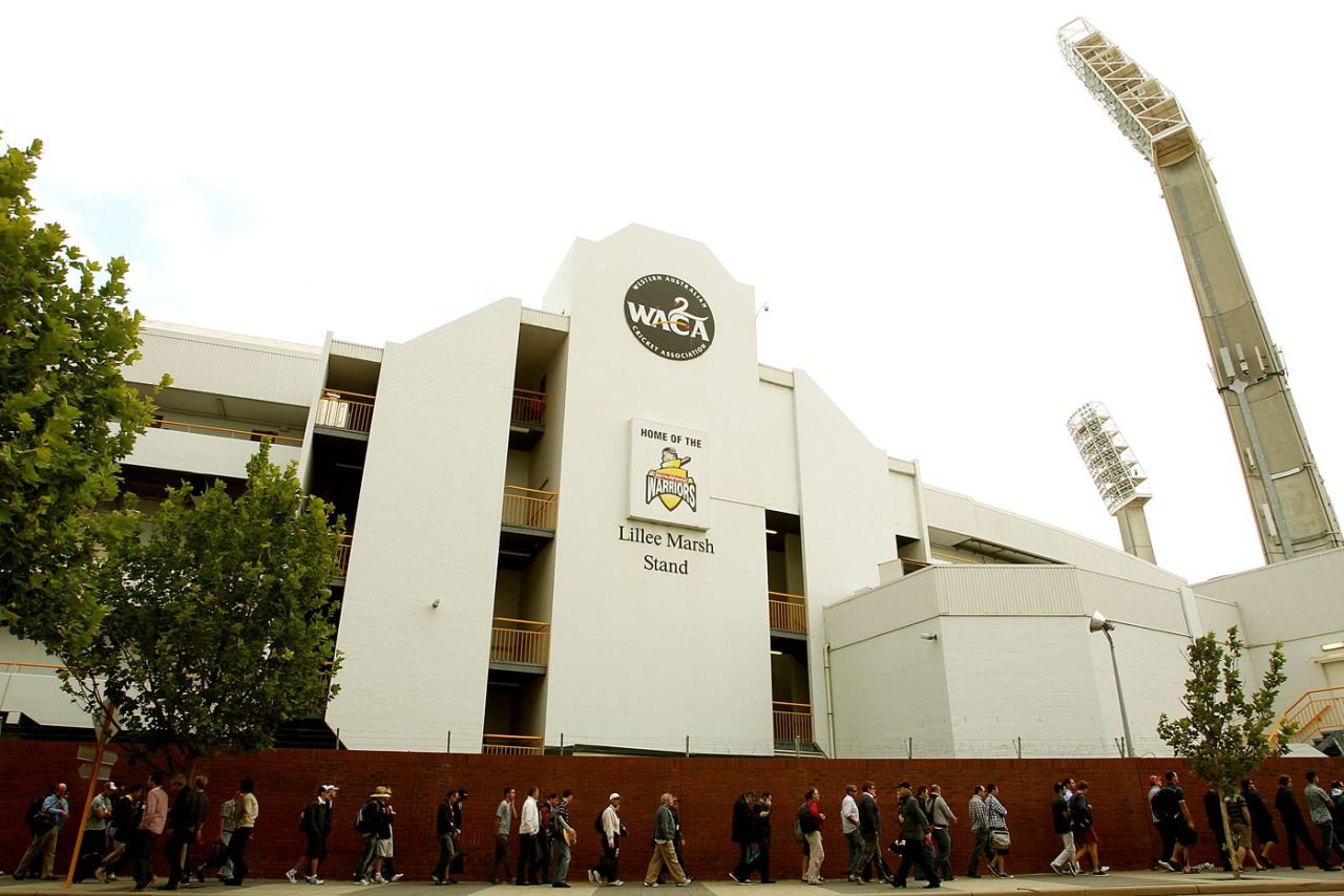 Spectators queue up to enter the ground, Australia v South Africa, 3rd Test, Perth, 1st day, November 30, 2012