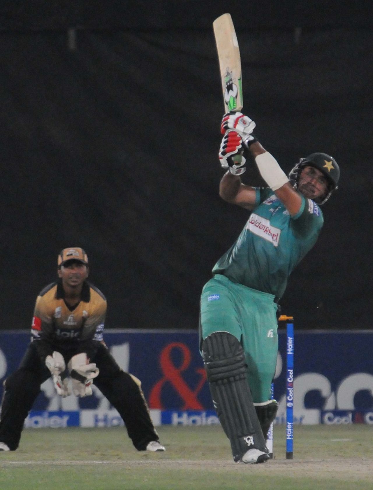 Nasir Jamshed struck his first T20 ton, Group A, Karachi Region Whites v Rawalpindi Region,  Haier Mobile T-20 Cup, Rawalpindi, Sep 10, 2015