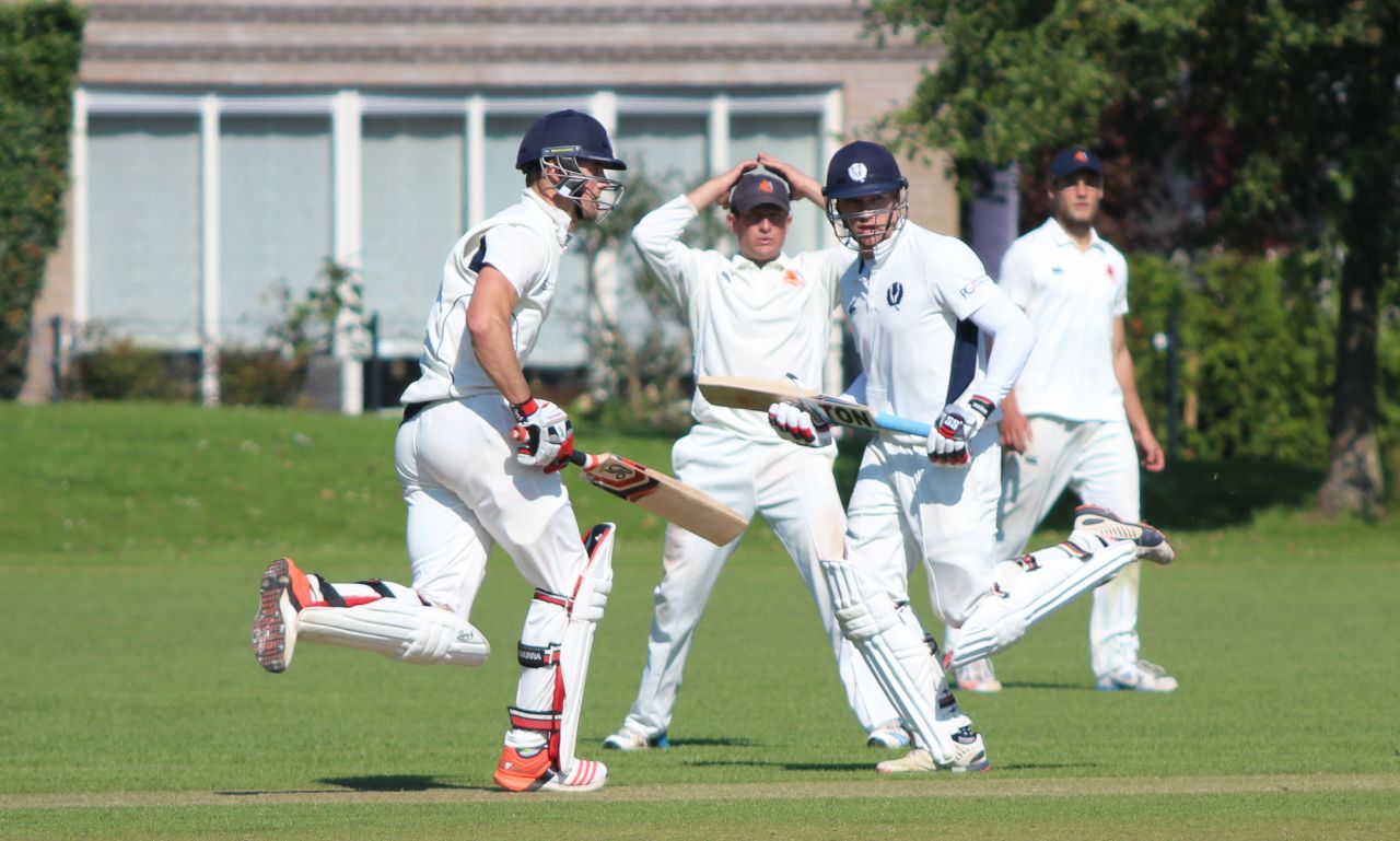 Rob Taylor (l) and Richie Berrington (r) teamed for a 93-run sixth-wicket partnership, Netherlands v Scotland, Day 4, Intercontinental Cup, 2nd round, The Hague, September 11, 2015