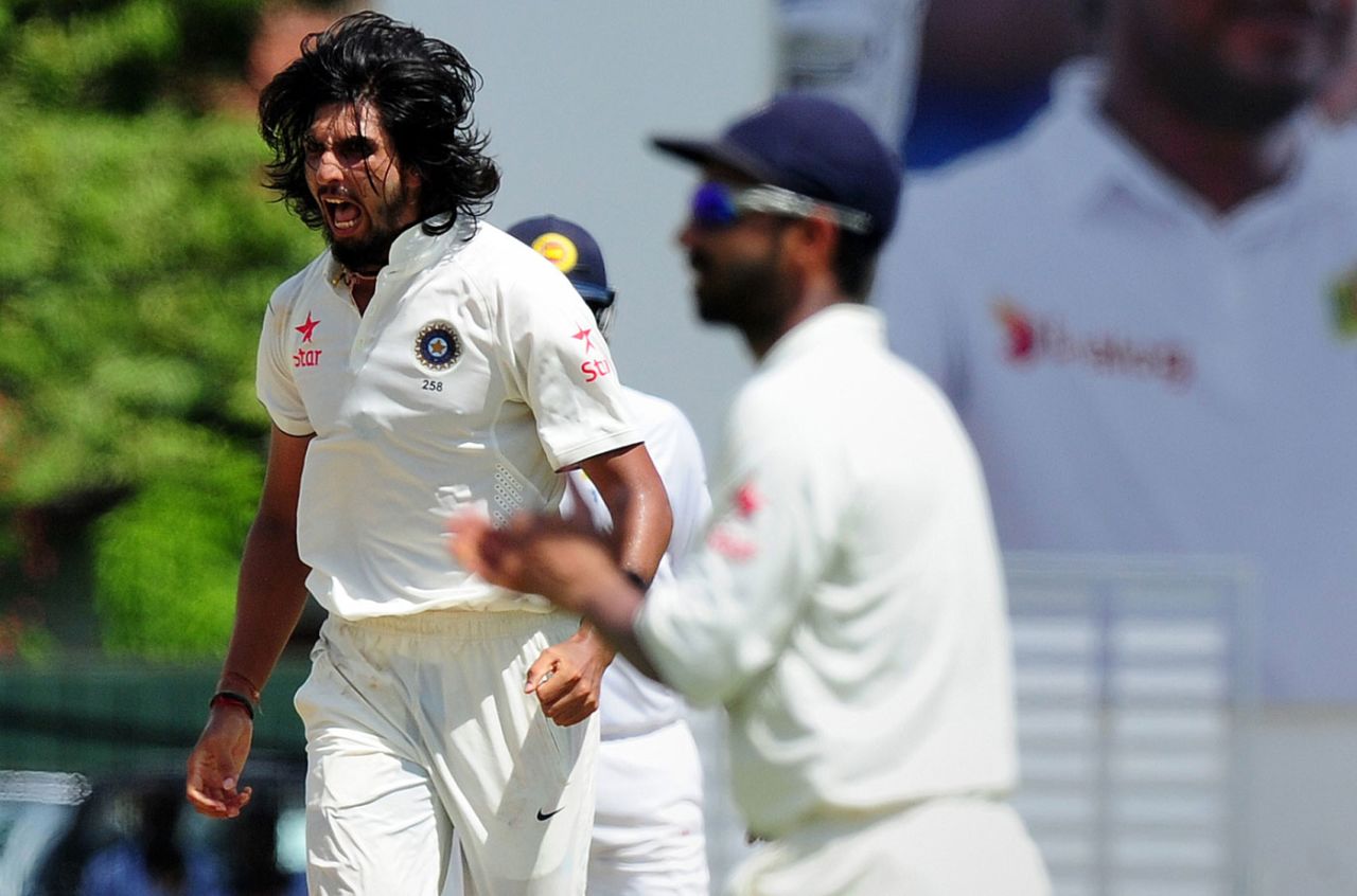 Ishant Sharma doesn't hold back after getting a wicket, Sri Lanka v India, 2nd Test, P Sara Oval, Colombo, 3rd day, August 22, 2015