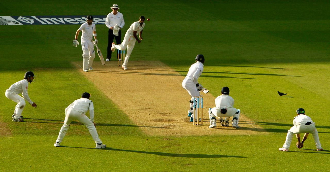 R Ashwin bowls to Chris Jordan, England v India, 5th Investec Test, The Oval, 2nd day, August 16, 2014