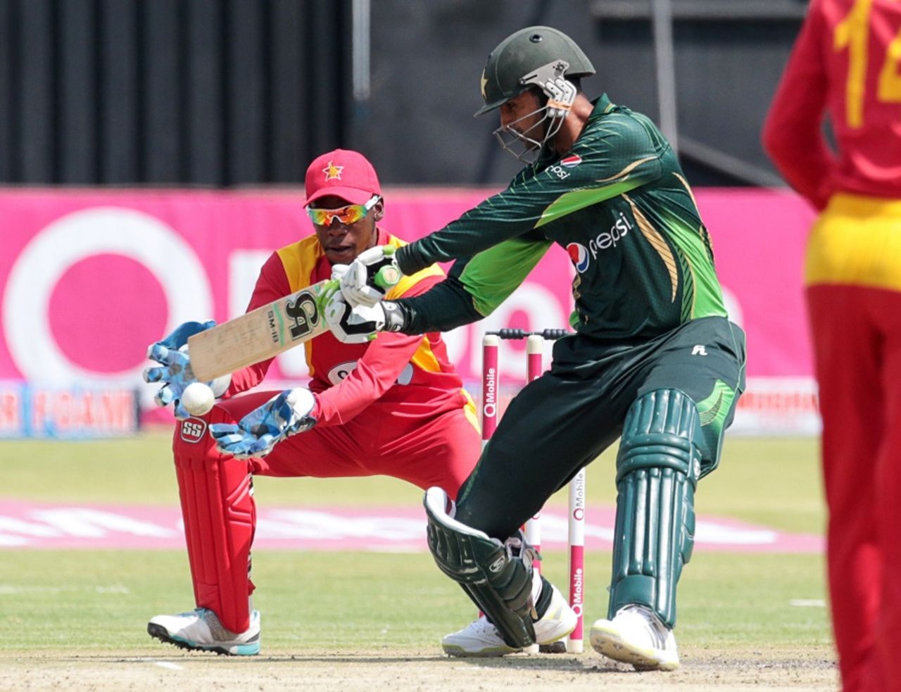 Shoaib Malik top-scored for his side, Zimbabwe v Pakistan, 1st T20, Harare, September 27, 2015