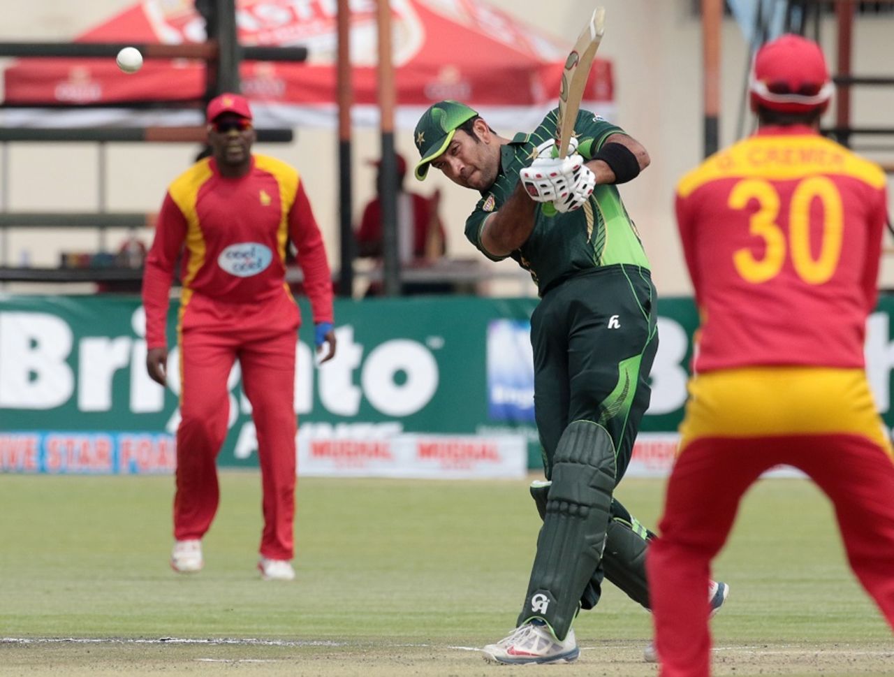 Sohaib Maqsood hits down the ground, Zimbabwe v Pakistan, 2nd T20I, Harare, September 29, 2015