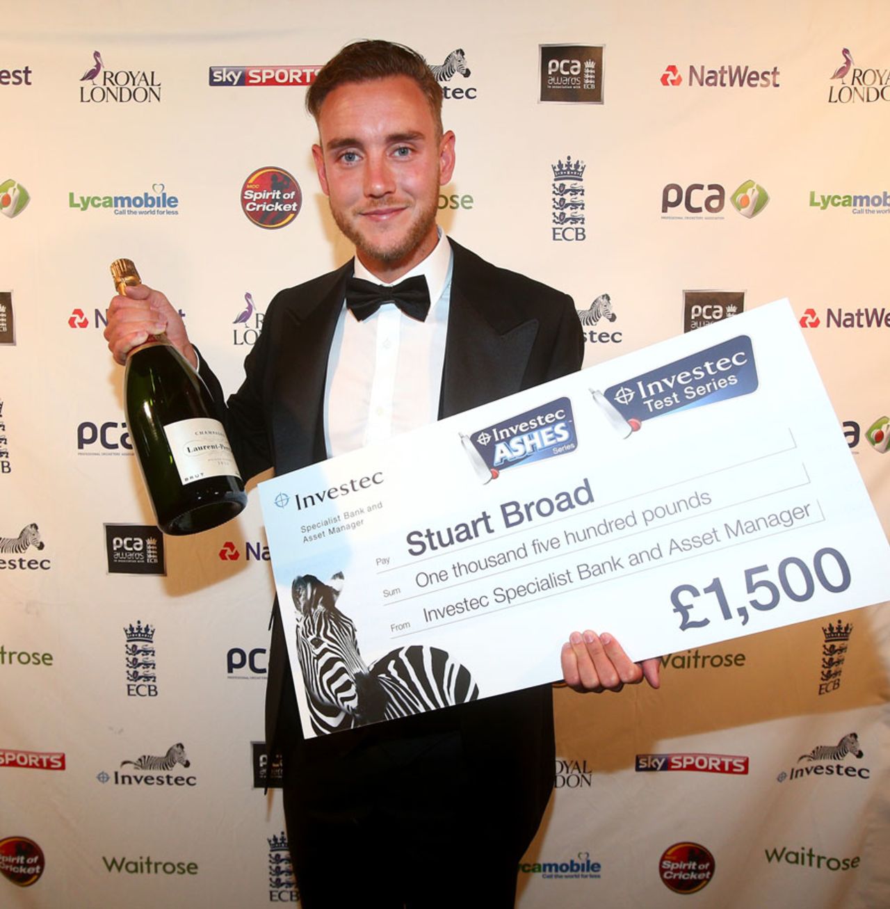 Stuart Broad with his Investec Test Player of the Summer award, London, September 29, 2015