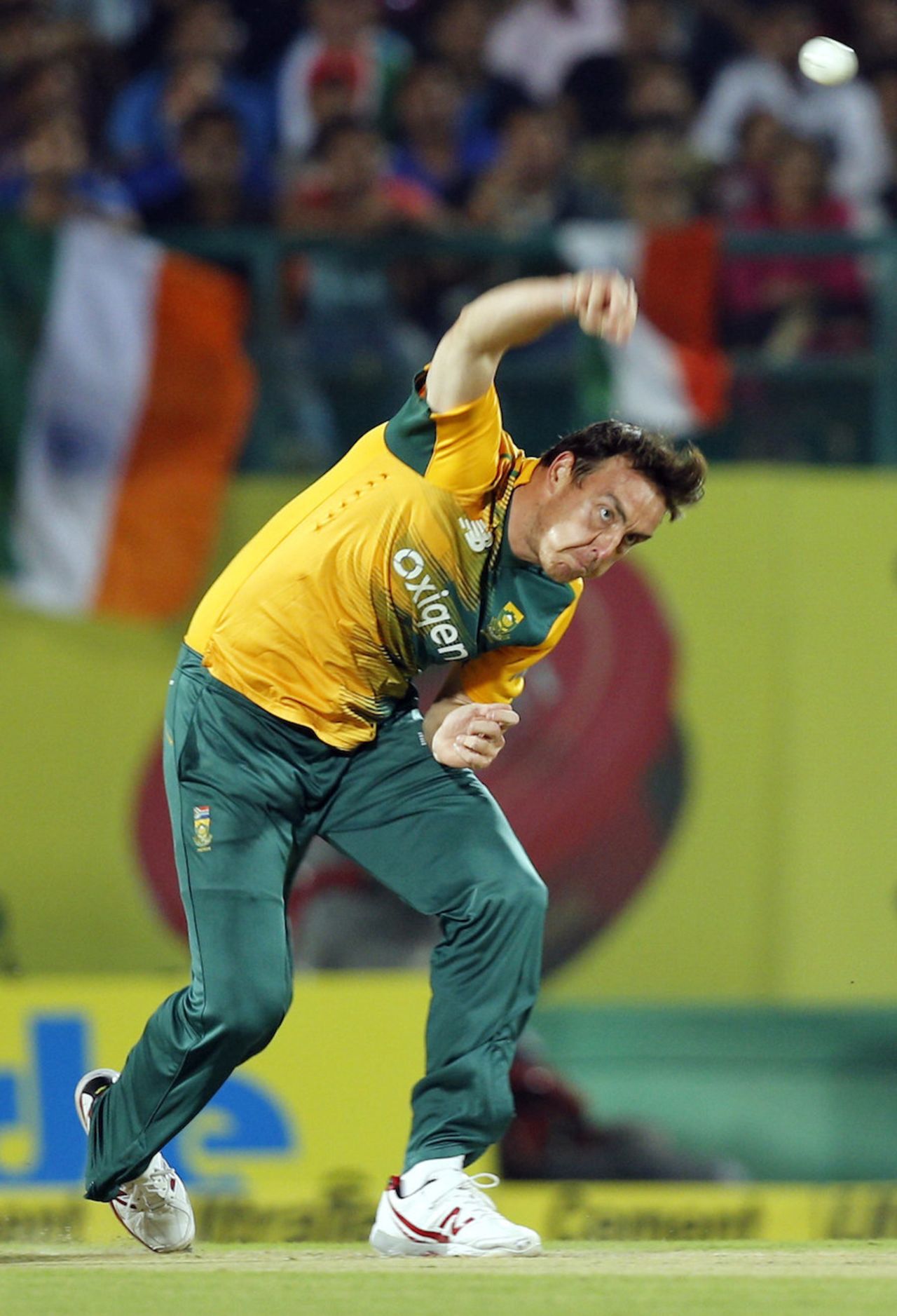 Kyle Abbott opened the bowling, India v South Africa, 1st T20, Dharamsala, October 2, 2015