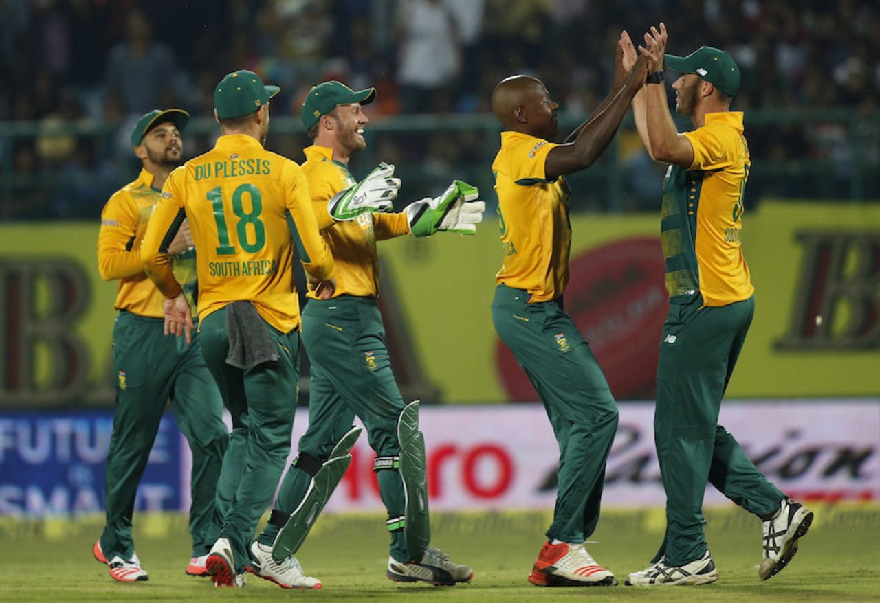 South Africa celebrate Shikhar Dhawan's run out, India v South Africa, 1st T20, Dharamsala, October 2, 2015