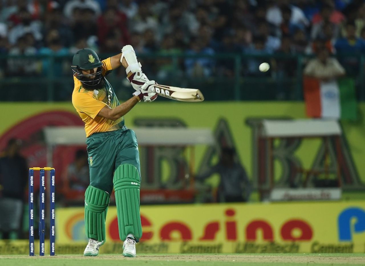 Hashim Amla takes the aerial route, India v South Africa, 1st T20, Dharamsala, October 2, 2015