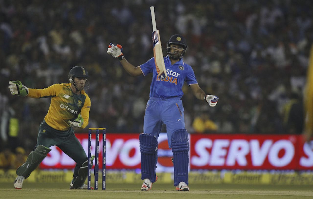Rohit Sharma is surprised by some extra bounce, India v South Africa, 2nd T20I, Cuttack, October 5, 2015