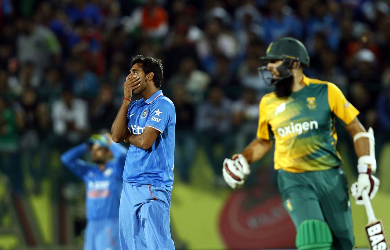Bhuvneshwar Kumar looks on as Hashim Amla takes a run, India v South Africa, 1st T20, Dharamsala, October 2, 2015