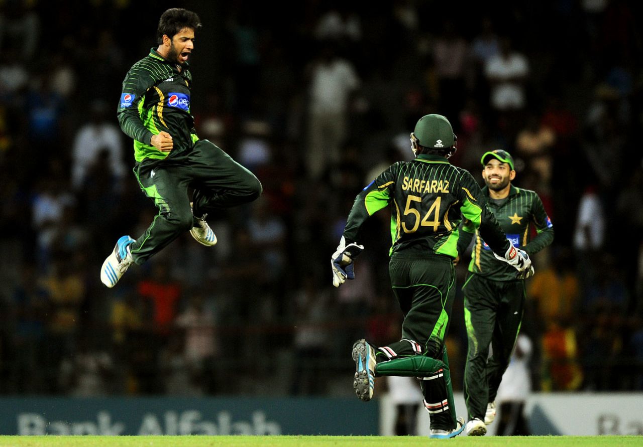 Imad Wasim celebrates a wicket Sri Lanka v Pakistan, 3rd ODI, Colombo, July 19, 2015