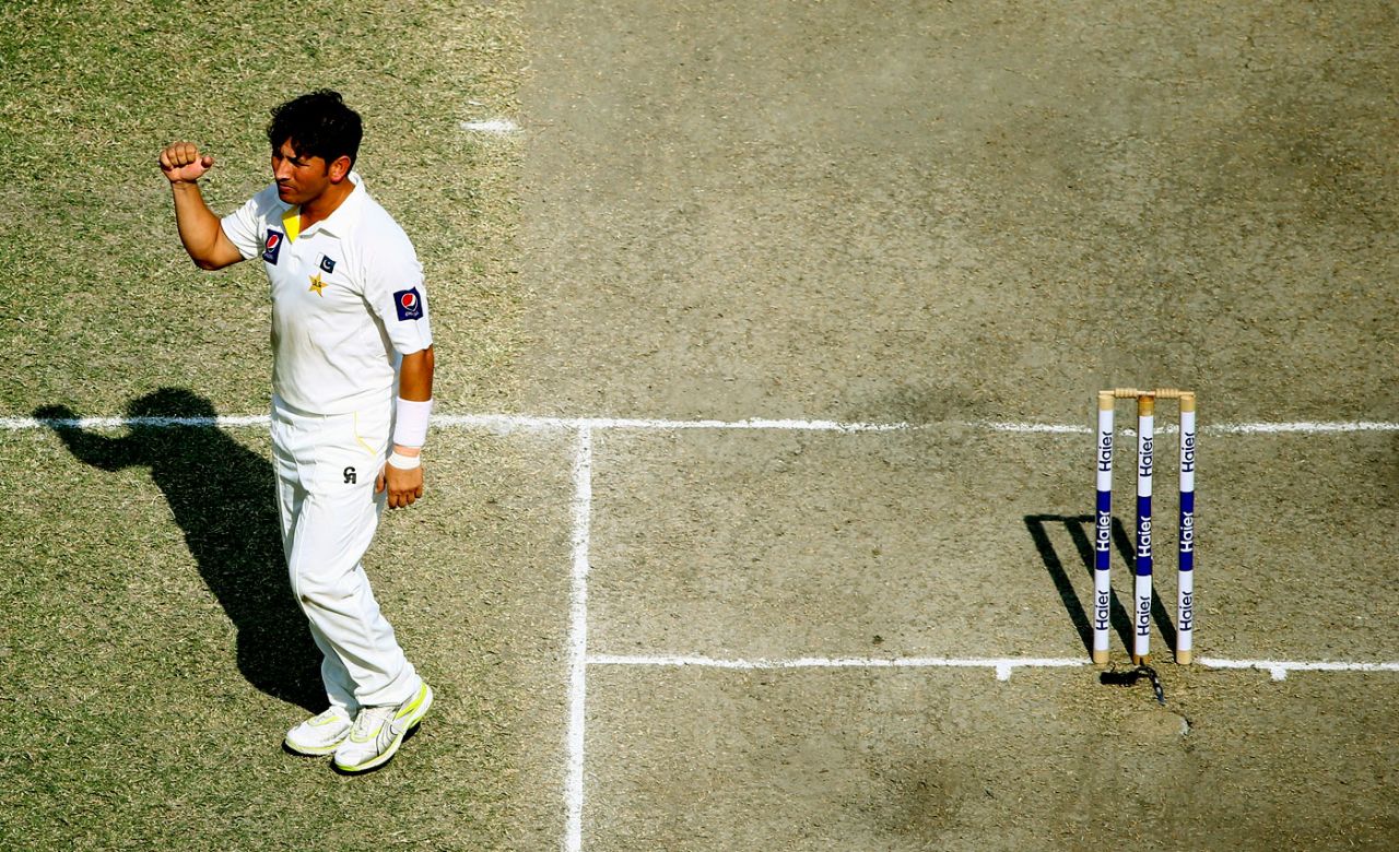Yasir Shah celebrates a wicket, Pakistan v New Zealand, 2nd Test, Dubai, 5th day, November 21, 2014