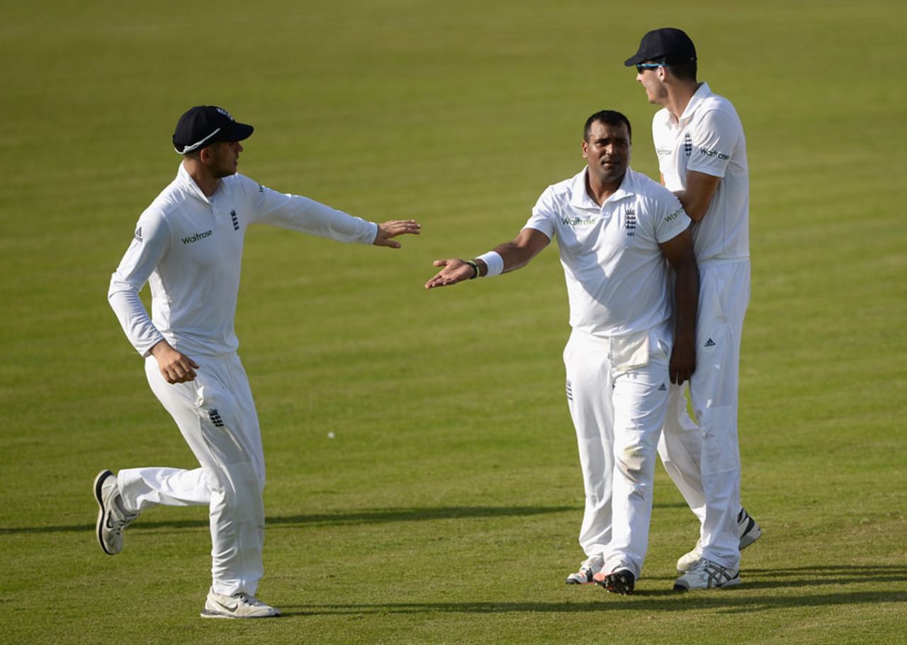 Samit Patel picked up a couple of wickets, Pakistan A v England XI, Sharjah, Tour match, 1st day, October 8, 2015