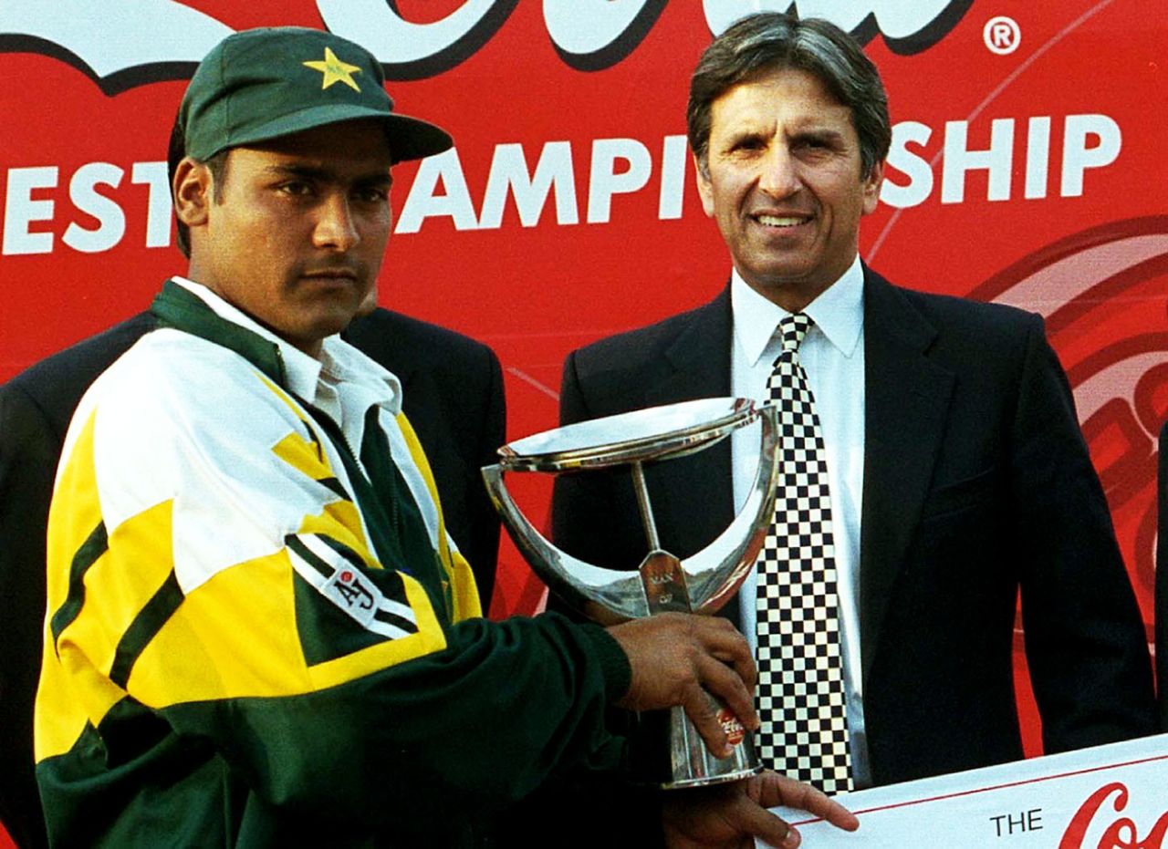 Majid Khan gives the Man-of-the-Match trophy to Wajatullah Wasti, Pakistan v Sri Lanka, 3rd match, Asian Test Championship, 5th day, Lahore, March 8, 1999