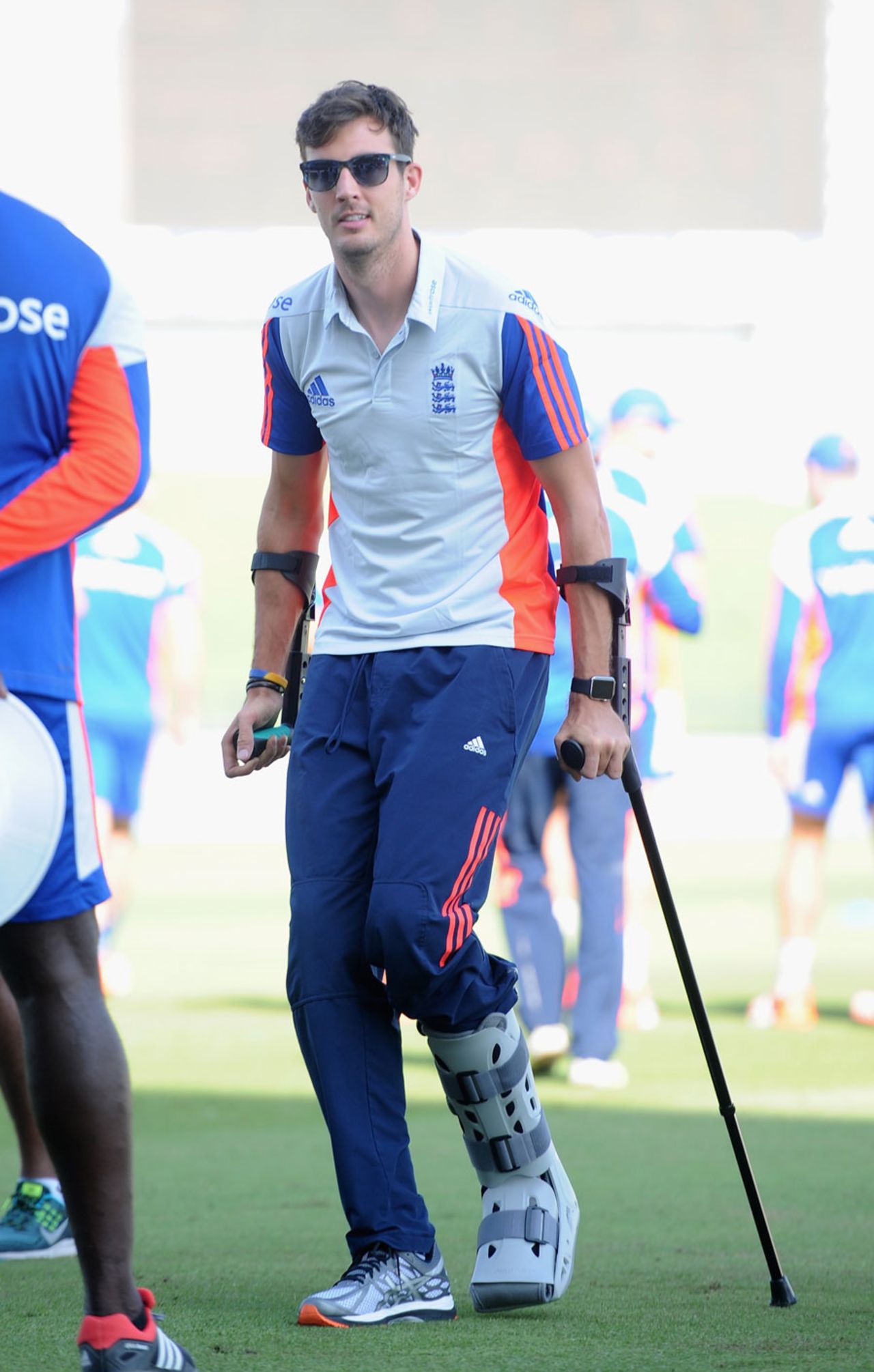Steven Finn was wearing a protective boot on his injured foot, Pakistan v England, 1st Test, Abu Dhabi, 1st day, October 13, 2015