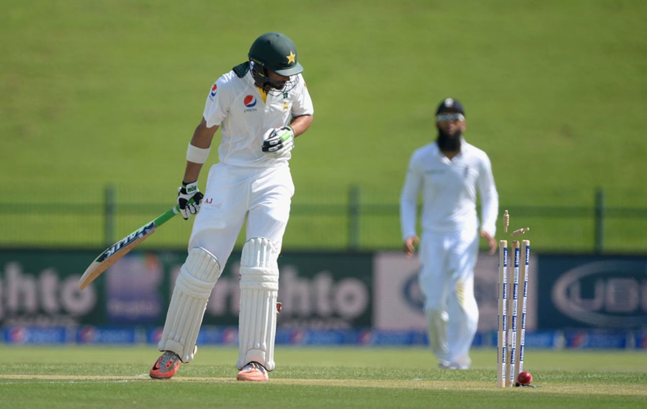Shan Masood deflected the ball on to his stumps, Pakistan v England, 1st Test, Abu Dhabi, 1st day, October 13, 2015