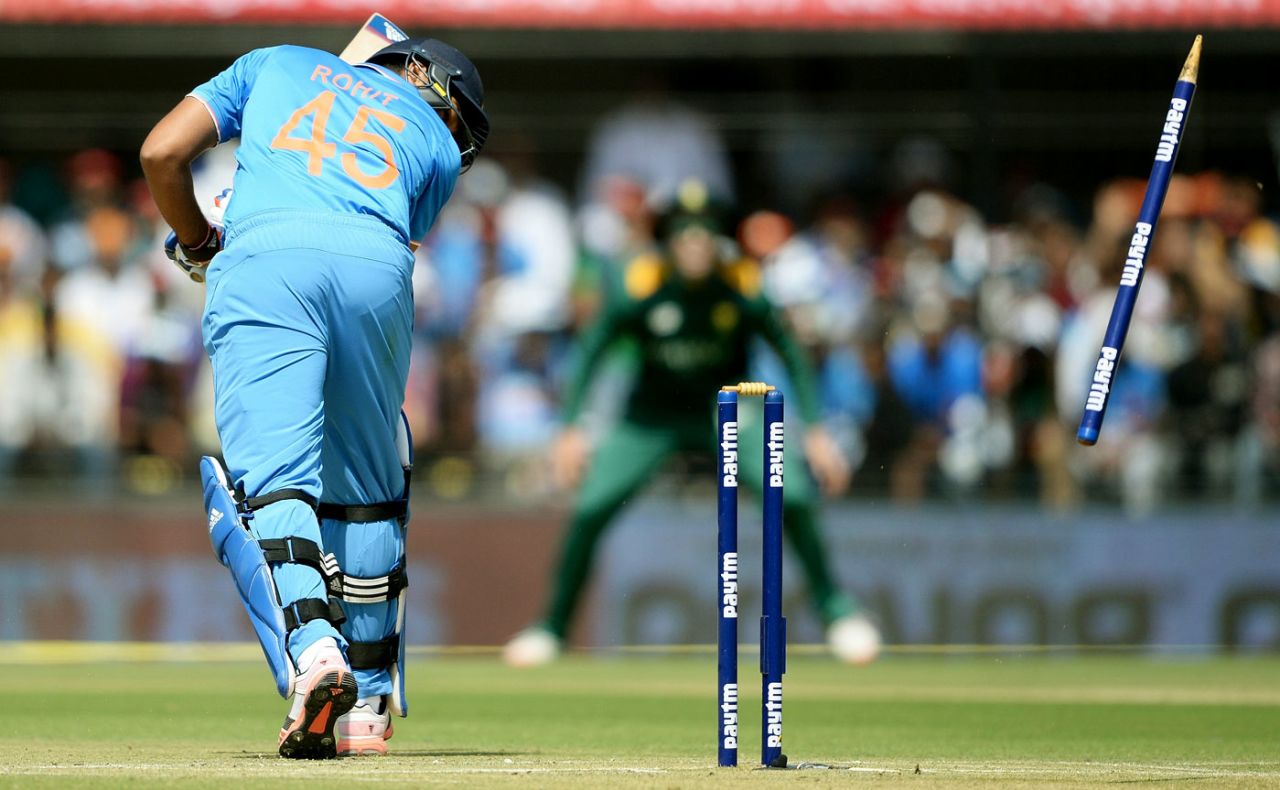 Rohit Sharma lost his off stump in the second over, India v South Africa, 2nd ODI, Indore, October 14, 2015