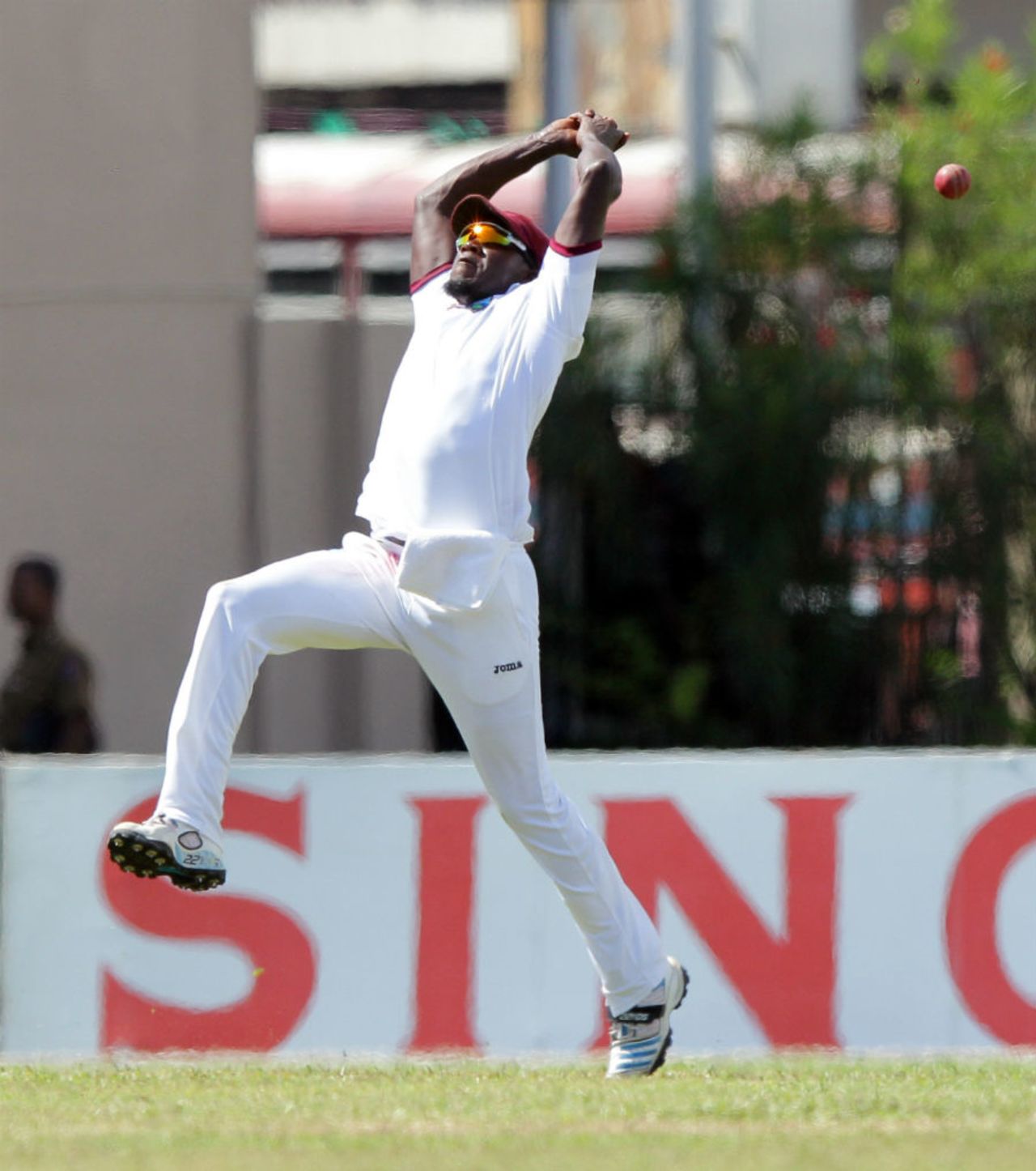 Jerome Taylor fails to hold on to a catch, Sri Lanka v West Indies, 1st Test, Galle, 1st day, October 14, 2015