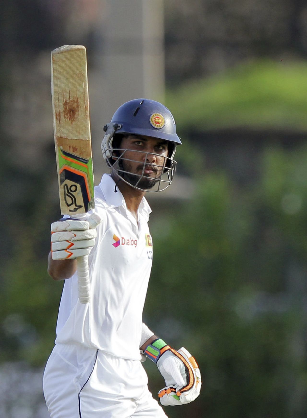 Dinesh Chandimal acknowledges the crowd after his fifty, Sri Lanka v West Indies, 1st Test, Galle, 1st day, October 14, 2015