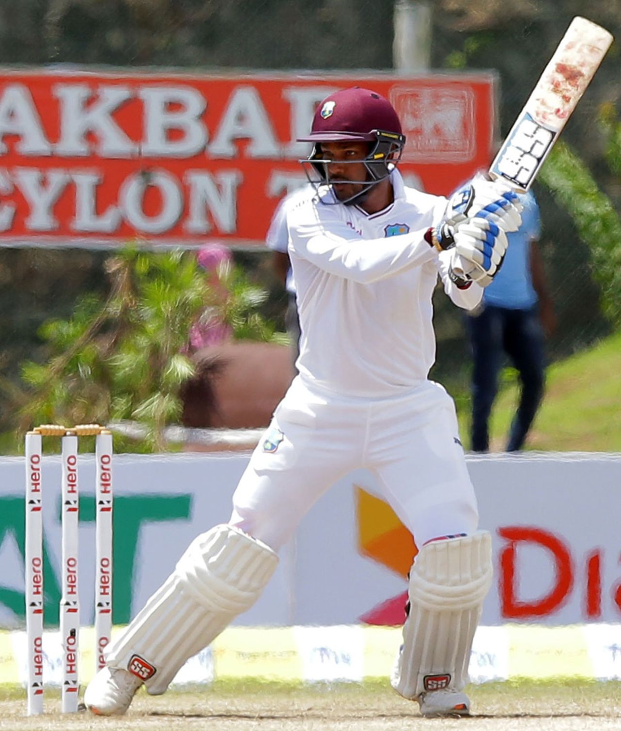 Denesh Ramdin cuts on the off side, Sri Lanka v West Indies, 1st Test, Galle, 4th day, October 17, 2015