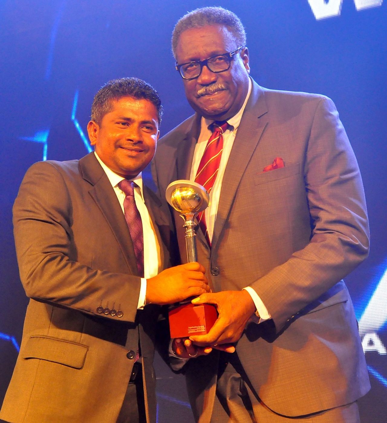 Rangana Herath was named Test bowler of the year at the SLC awards, Colombo, October 19, 2015