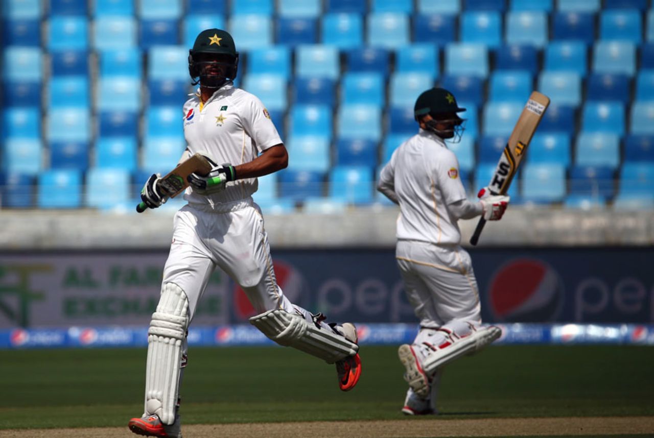 Shan Masood and Mohammad Hafeez put on a 51-run opening stand, Pakistan v England, 2nd Test, Dubai, 1st day, October 22, 2015