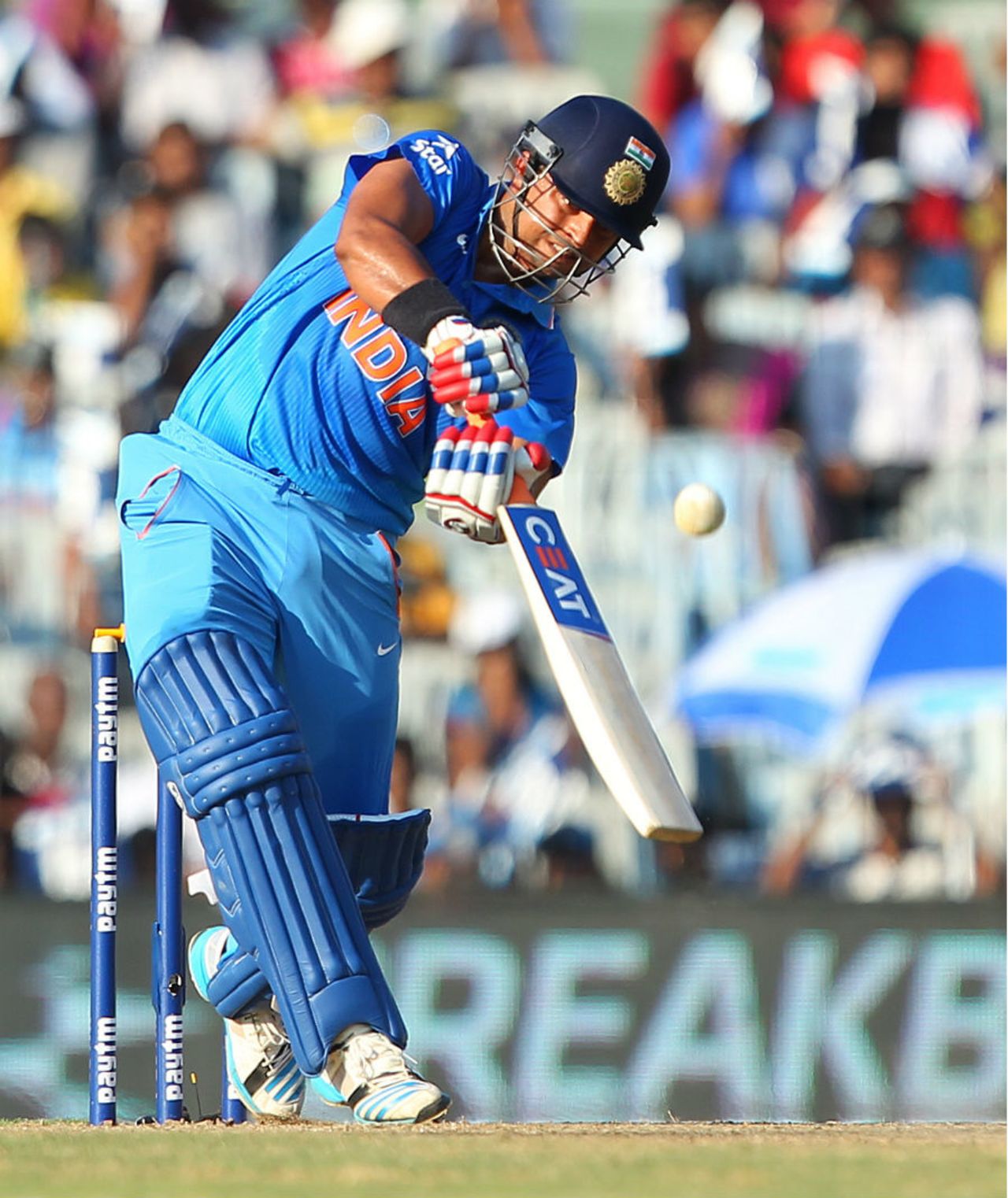 Suresh Raina launches it over the bowler's head, India v South Africa, 4th ODI, Chennai, October 22, 2015