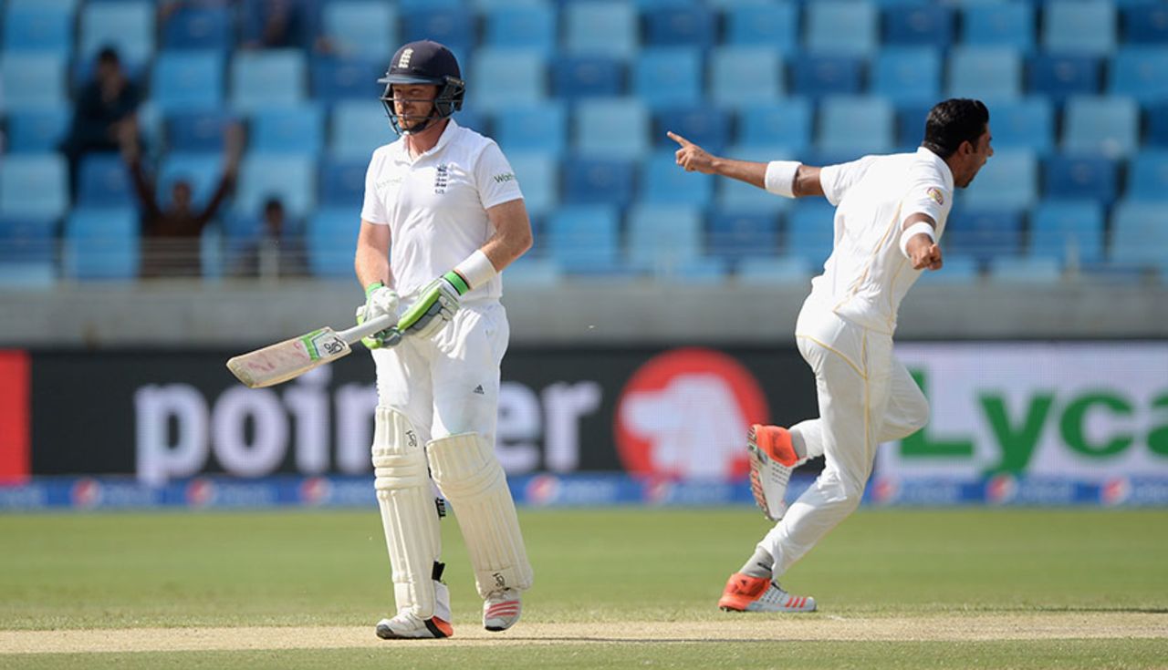 Ian Bell's struggles continued as he was caught behind for 4 off Imran Khan, Pakistan v England, 2nd Test, Dubai, 2nd day, October 23, 2015