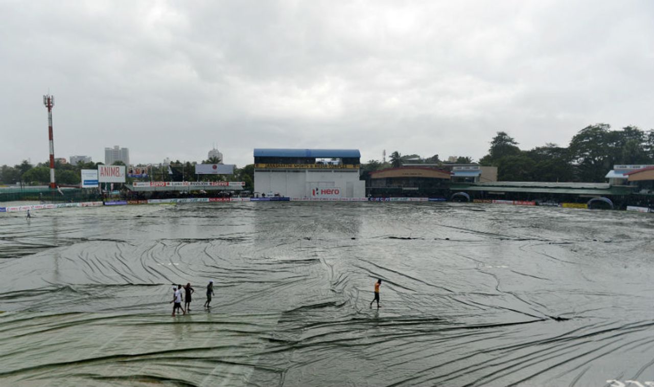 Rain forced an early end to play at the P Sara Oval, Sri Lanka v West Indies, 2nd Test, Colombo, 3rd day, October 24, 2015