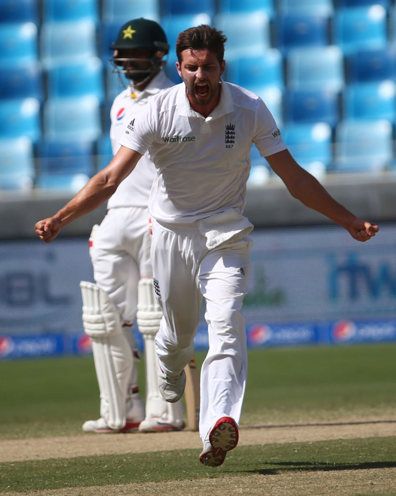 Mark Wood bowled a sharp spell to extract Shoaib Malik for 7, Pakistan v England, 2nd Test, Dubai, 3rd day, October 24, 2015