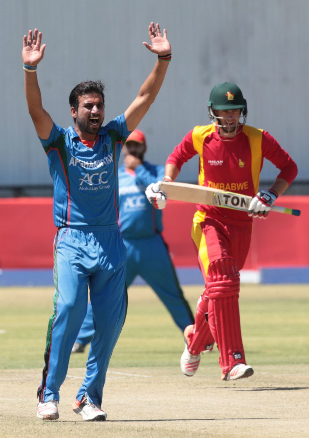 Dawlat Zadran appeals for a wicket, Zimbabwe v Afghanistan, 5th ODI, Bulawayo, October 24, 2015
