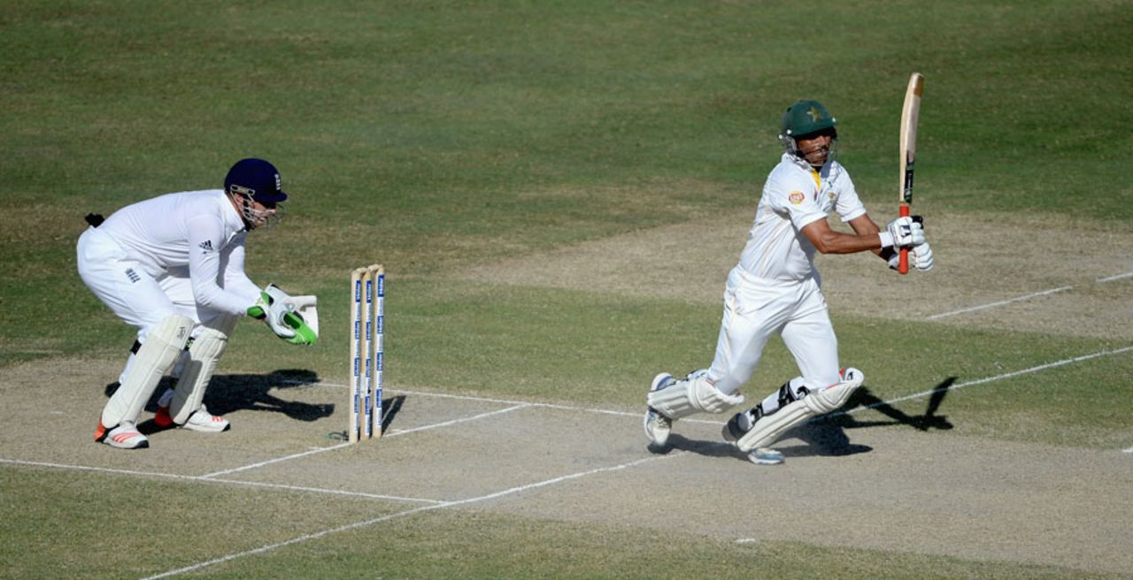 Younis Khan drives down the ground, Pakistan v England, 2nd Test, Dubai, 3rd day, October 24, 2015